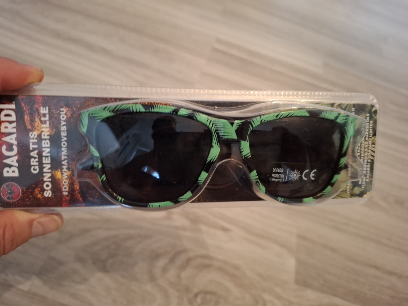 Originale Bacardi Razz Sonnenbrille Sonnen Brille mit Palmenmotiv in schwarz NEU