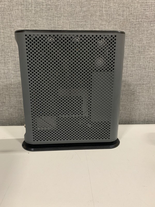 Motorola 24x8 Modem plus AC1900 Wifi router