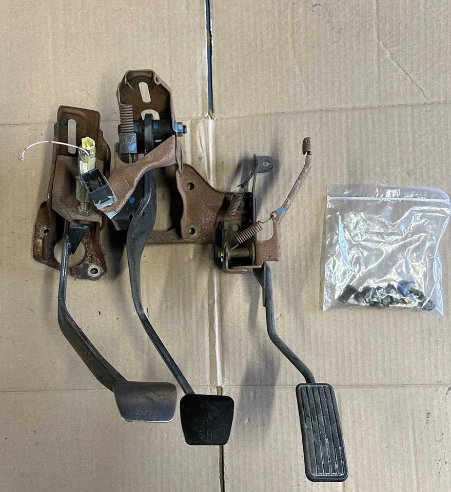 1992-1995 Honda Civic Manual Transmission Clutch Pedal Assembly Set OEM HONDA - Image 2 of 4