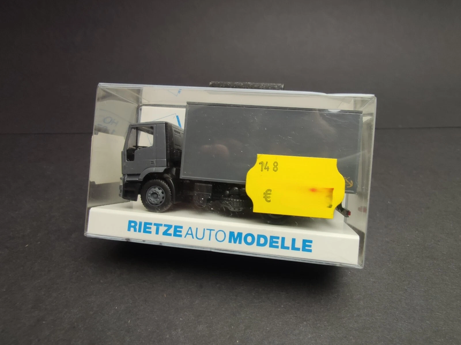 Bild 2 von 10