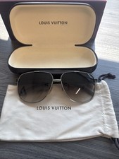 Louis Vuitton - Taiga Attitude Pilote Sunglasses Z0496U Black