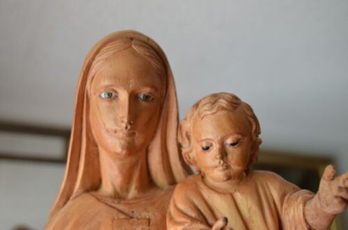 Virgin Mary and child Hand Carved Wood sculpture statue Religious - Picture 12 of 12