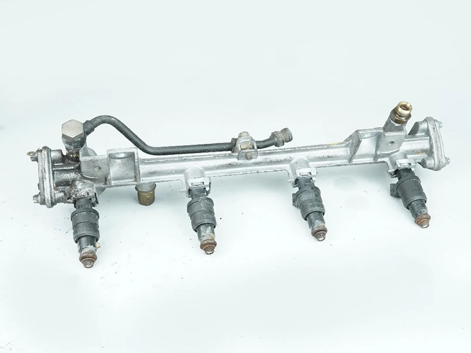 1997 - 2000 Mercedes Benz Slk Class R170 Slk230 Fuel Rail Injection Gasoline - Image 4 of 4