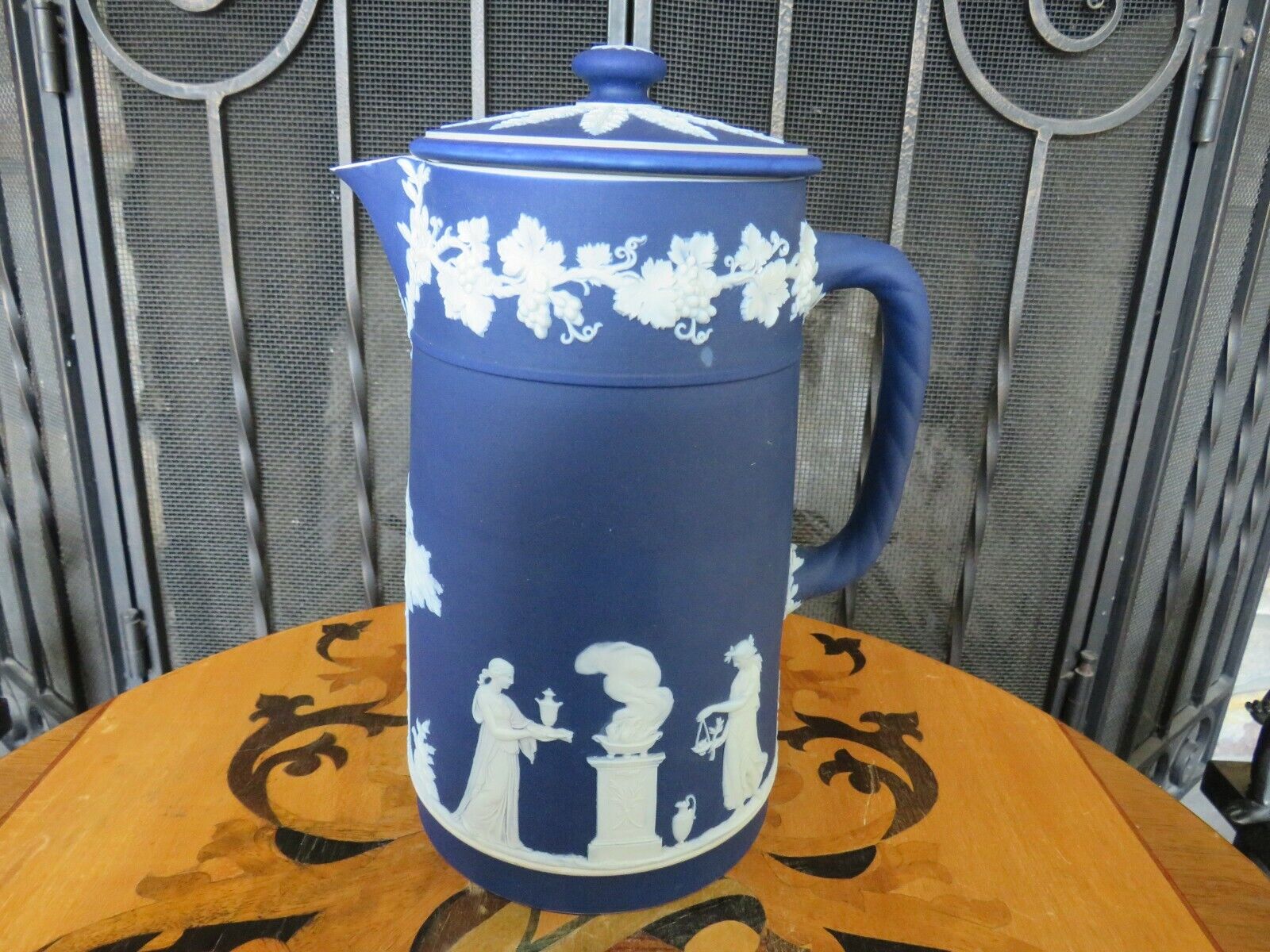Picture 4 of 12