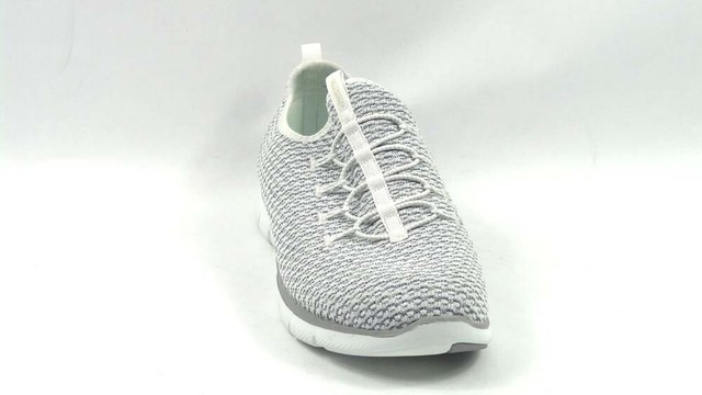 skechers bungee slip on knitted