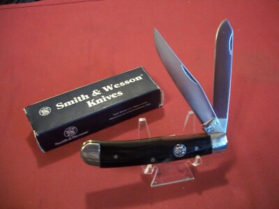 Smith & Wesson Trapper Knife #CH501BH, W/ Bullseye Buffalo Horn Handle, NOS