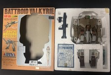 TAKATOKU Robotech Macross Battroid Valkyrie VF-1A VARIABLE FIGHTER 1/100 Vintage