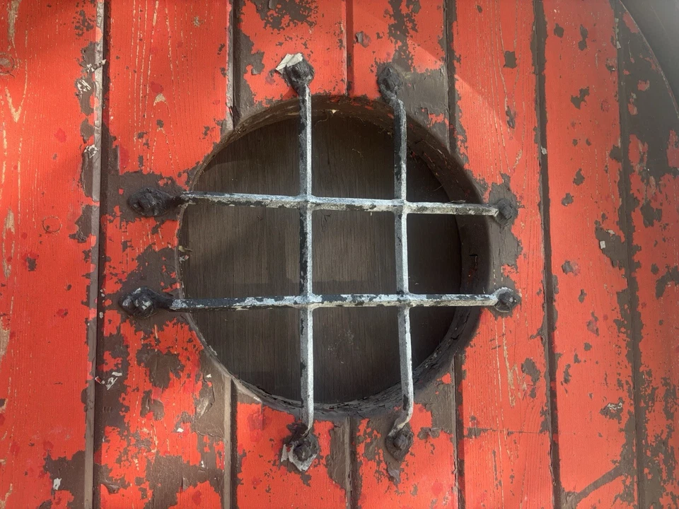 Puerta antigua  Foto 3 de 4