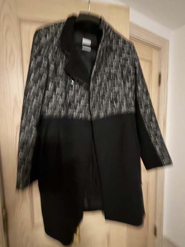 Wool & Cashmere Grey & Black Herringbone Coat SZ 42ITA/ 6USA Made In Italy