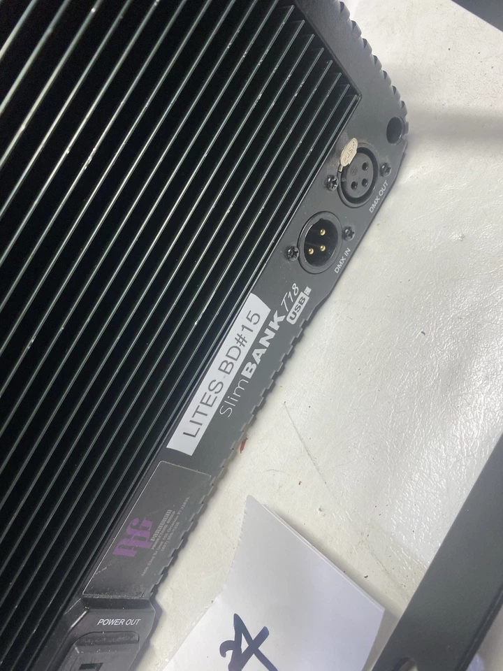 Chauvet DJ SLIMBANK T18 USB DMX Cuatro Colores LED Luz de Lavado con Puerta de Granero #4 Foto 3 de 4