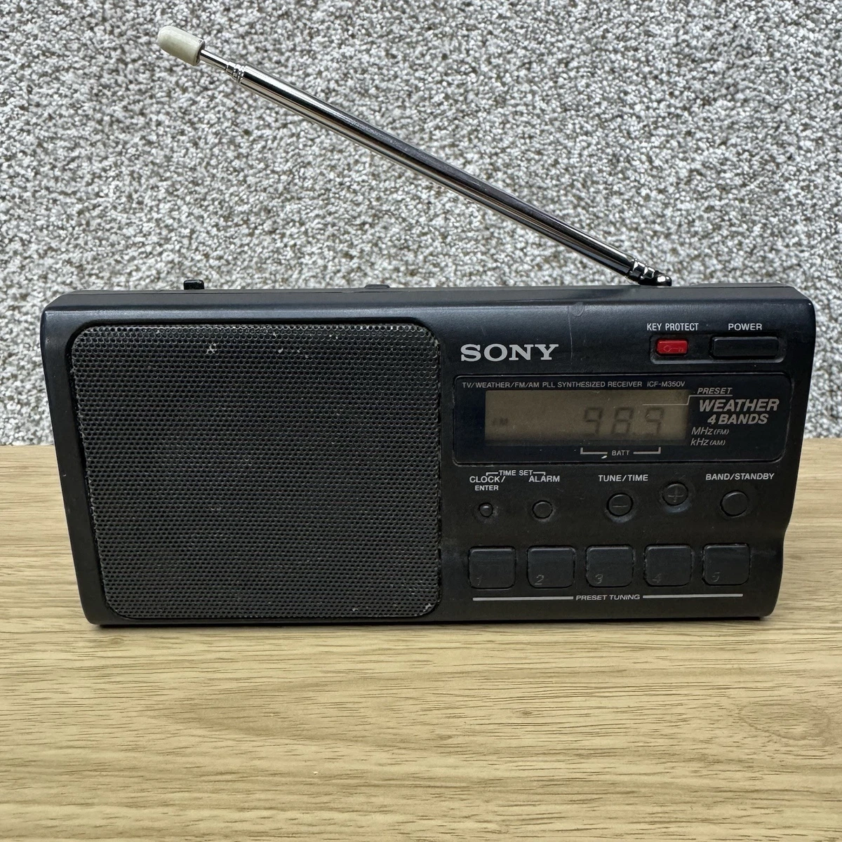 Preços baixos em Faixa de TV Sony Rádios AM/FM portátil com