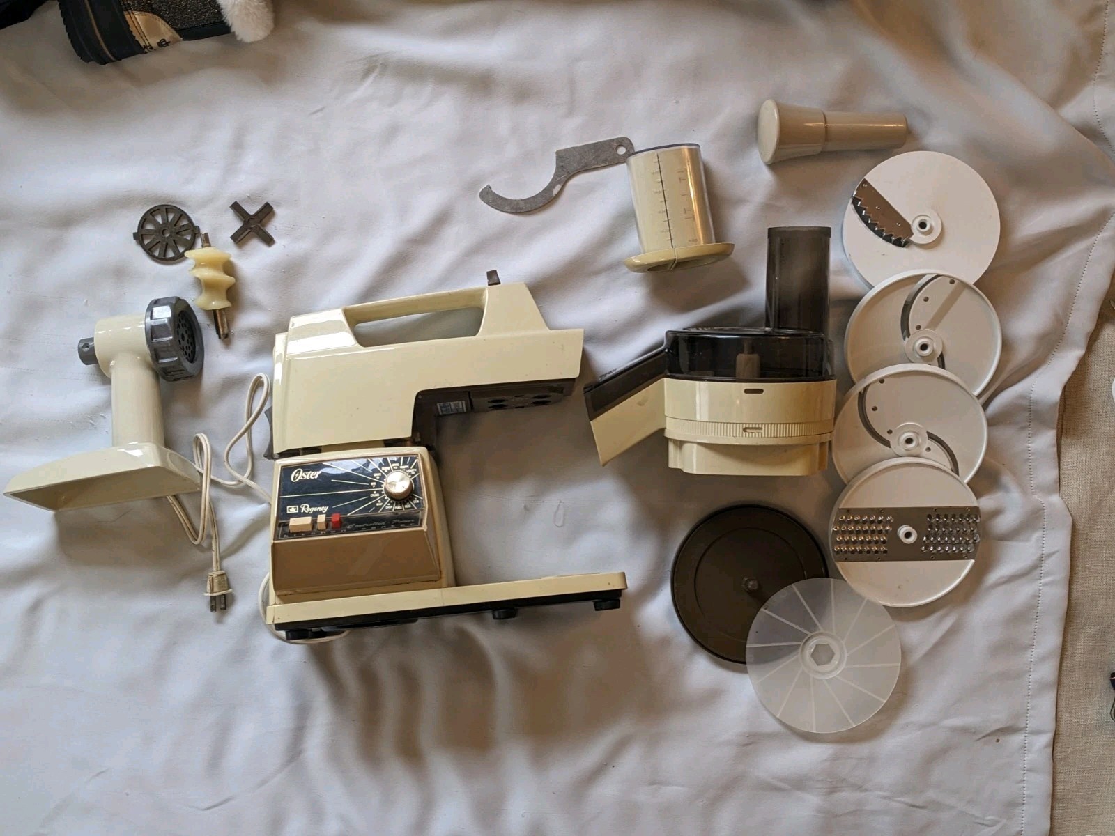 Vintage Oster Regency Kitchen Center Beige Mixer with Blender & Meat Grinder Attachment  