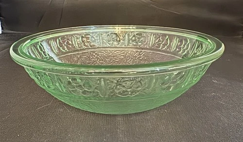 Vintage Uranium Green Depression Glass Bowl 6" Daisy Flower Pattern Rim Glows