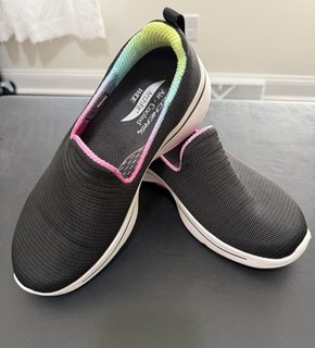 Skechers Women's Arch Fit Ultra Go Slip On Black & Rainbow 8.5W