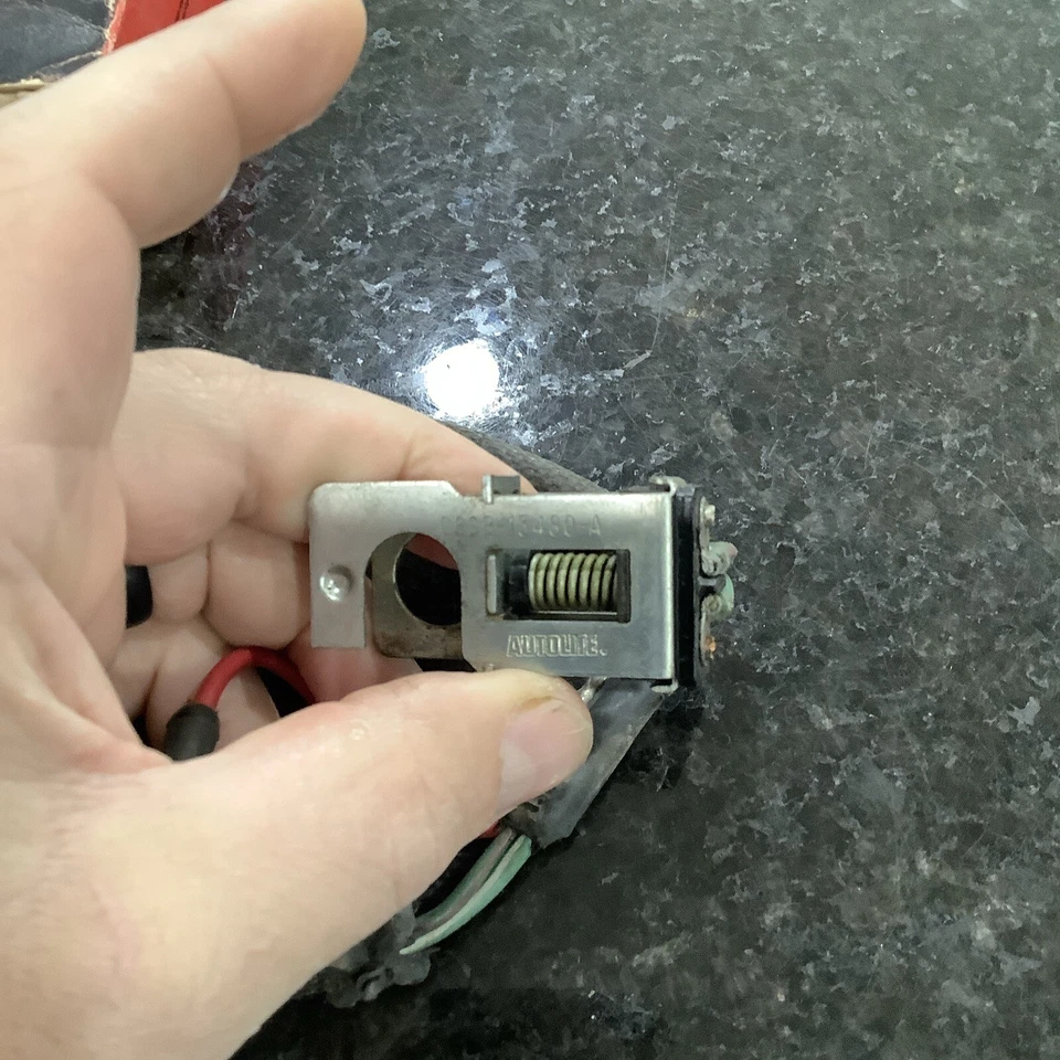 Nos 1968 Ford Thunderbird Brake Light Switch C8SZ-13480-A - Image 3 of 3