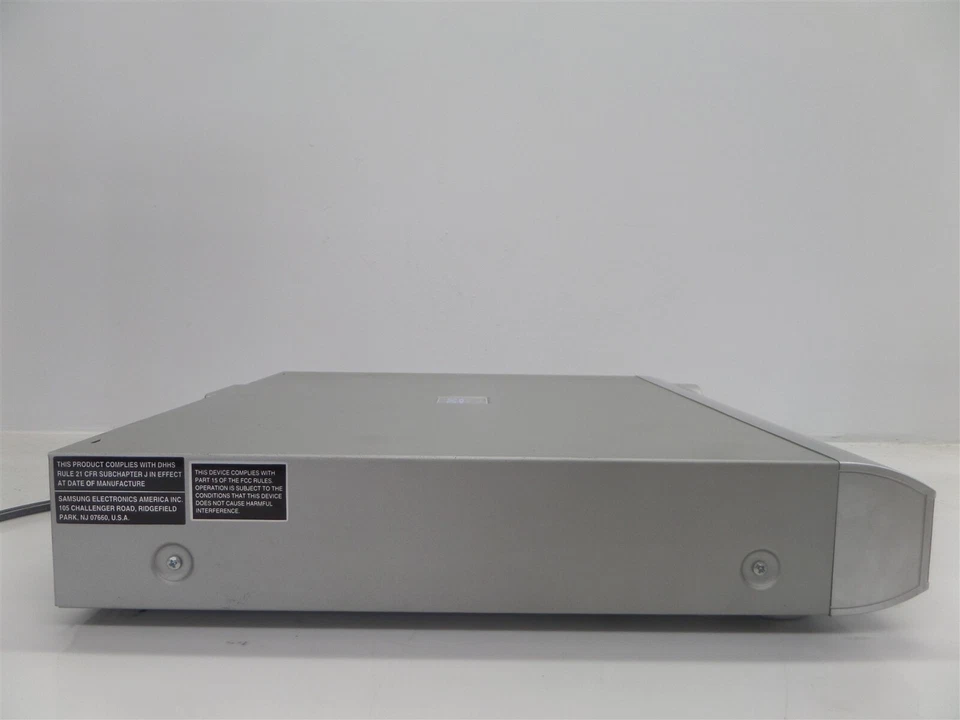 Sistema de cine en casa digital Samsung HT-DM150  Foto 4 de 4