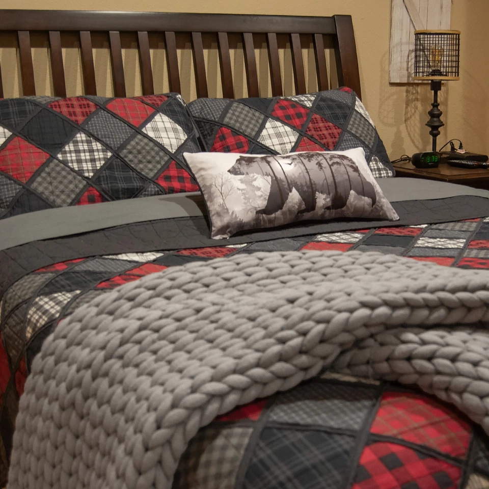 Donna Sharp Lumberjack Cotton Pieced Rag King Quilt Set Patchwork Rustic Country - Image 2 of 4