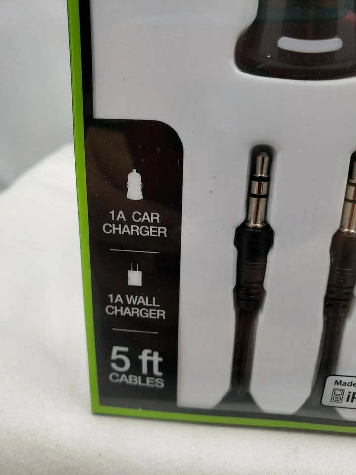 KIT DE CARGA IESSENTIALS 4 PIEZAS CARGADORES DE PARED Y COCHE 1A + AUDIO ILUMINACIÓN 5 PIES IPHONE Foto 2 de 4