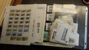 Stampsweis Isle of Man collection on various pages cards est 352 Stamps