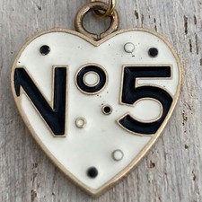 Collana CHANEL piastra cuore