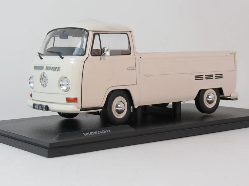 Solido Volkswagen T2 Pick Up Porsche Service 1968 1/18 S1809404 - Immagine 2 di 4