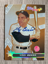 2001 TOPPS STARS - YOGI BERRA AUTOGRAPH #149