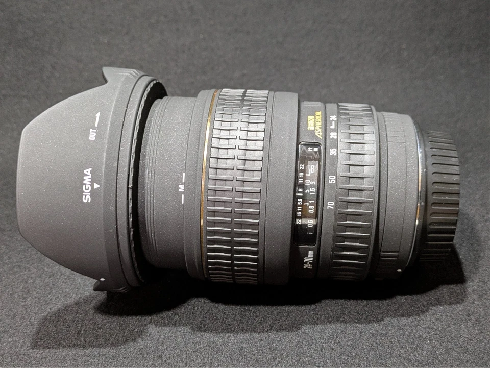 Sigma 24-70mm F/2.8 EX Aspherical DG Lens For Canon EF -Excellent w/Hood- Japan - Image 4 of 4