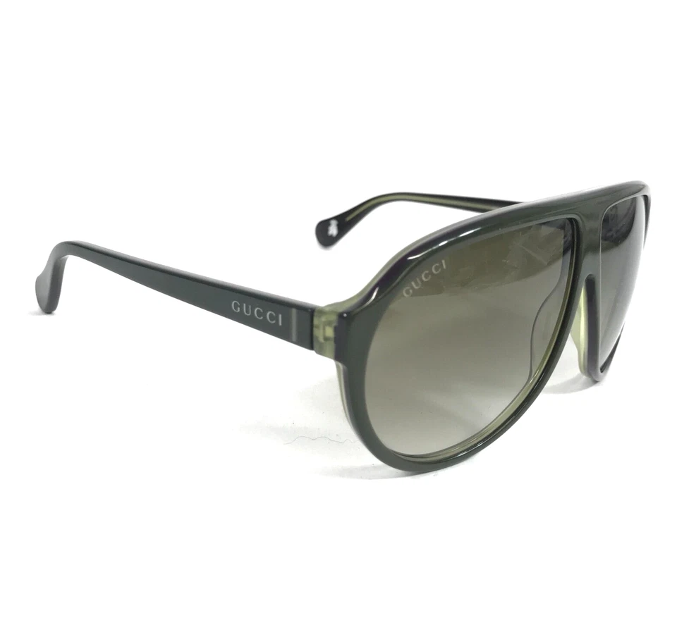 Gafas de sol Gucci para niños GG5000/C/S 60TPN montura verde oliva con lentes verdes Foto 3 de 4