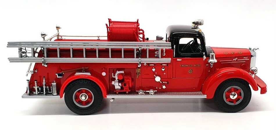 First Gear 1/34 Scale 18-3247 - Mack L Model Pumper - Smokey Bear - Изображение 3 из 4