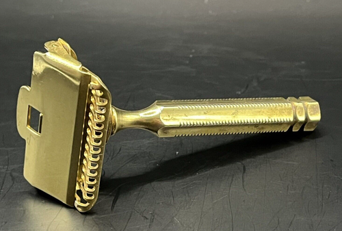 Vintage Pair of GEM Push-buttom & GEM Junior Single Edge Safety Razors- Gold - Picture 3 of 11