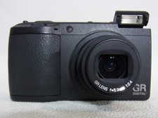 RICOH  GR DIGITAL Ⅱ,Black,2.7in,10MP,f/2.4 Excellent from JAPAN RICOH USED