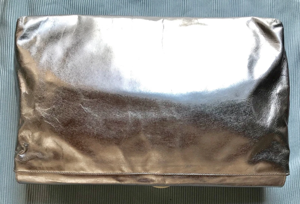 MISS MAUD Paris Made in France BORSA POCHETTE PELLE ARGENTO METAL ORIGINAL 80's - Immagine 4 di 4