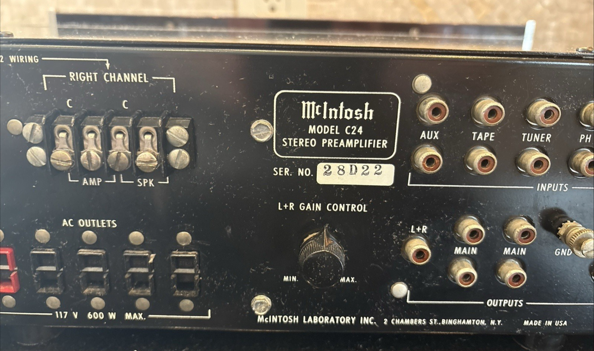 McIntosh C24 Solid State Stereo Preamplifier perfect working 