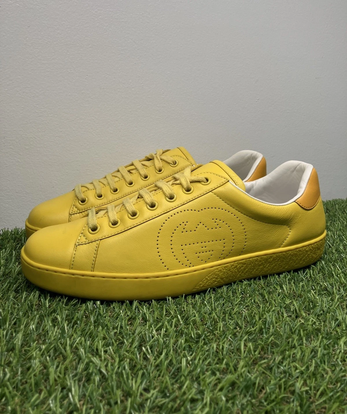 Taille 7 G (7,5 US)   Gucci Ace Interlocking G ' Jaune '   EXCELLENT ÉTAT !