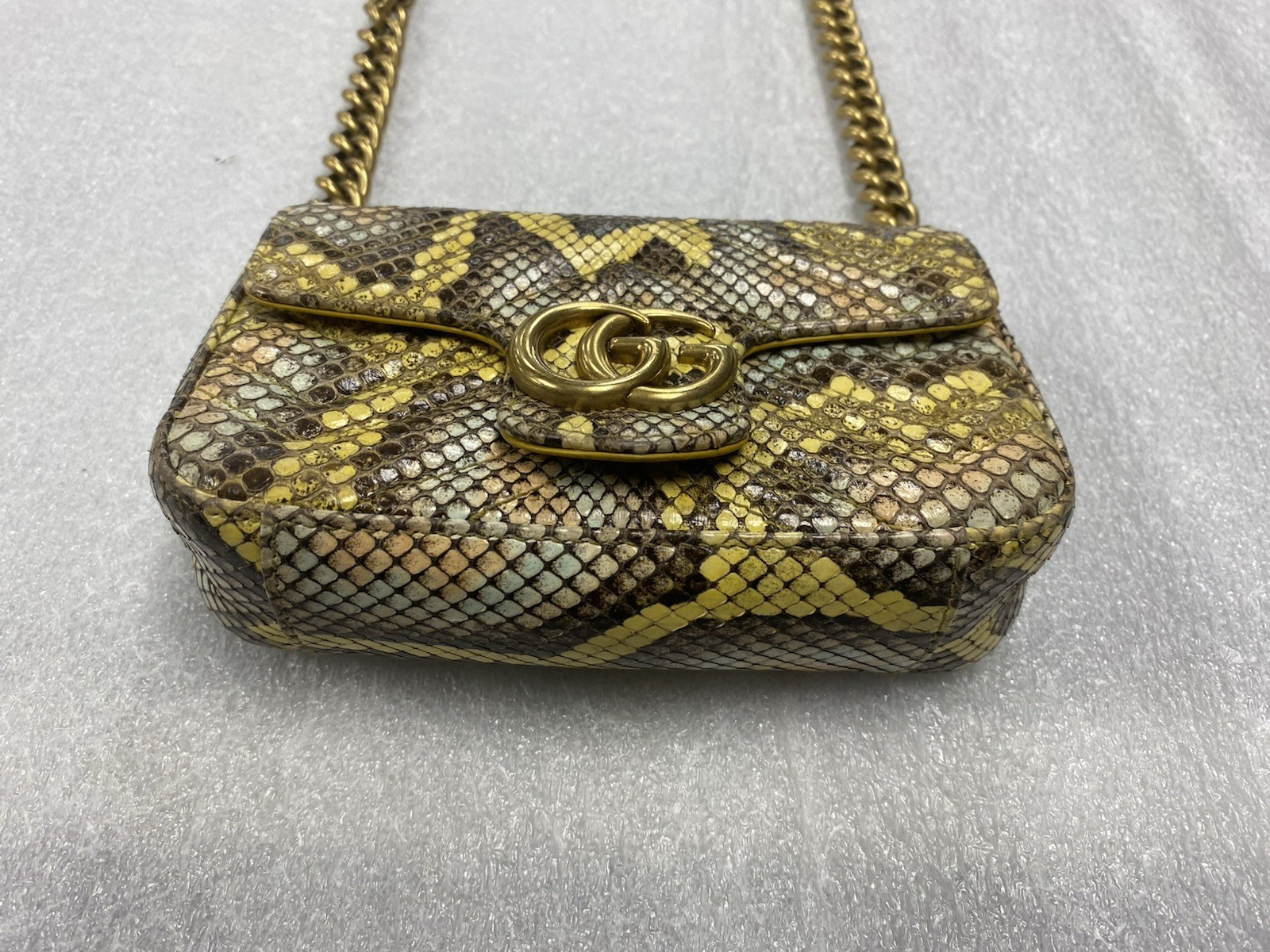 GUCCI GG MARMONT PYTHON BELT BAG *  YELLOW BLUE GREY image 3