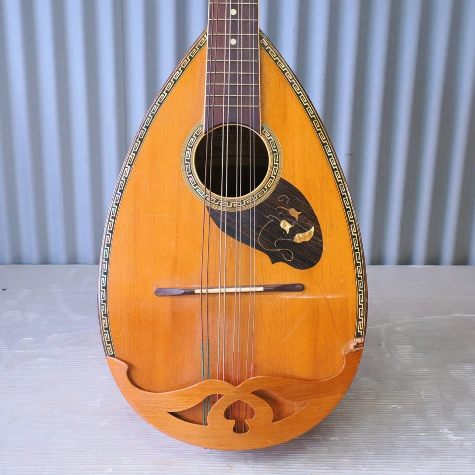 a) Mandolin SUZUKI MANDOLA 502 1965 Suzuki violin - Image 2 of 4
