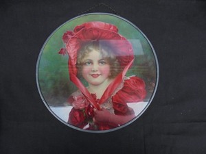 ANTIQUE FLUE HOLE COVER VIBRANT GIRL RED BONNET & ROSES 9 1/2" UNMARKED