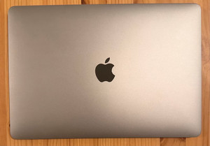 Apple Macbook Pro 13" 2019 - 2,4 GHz - 256GB SSD - 8GB RAM - Retina Display