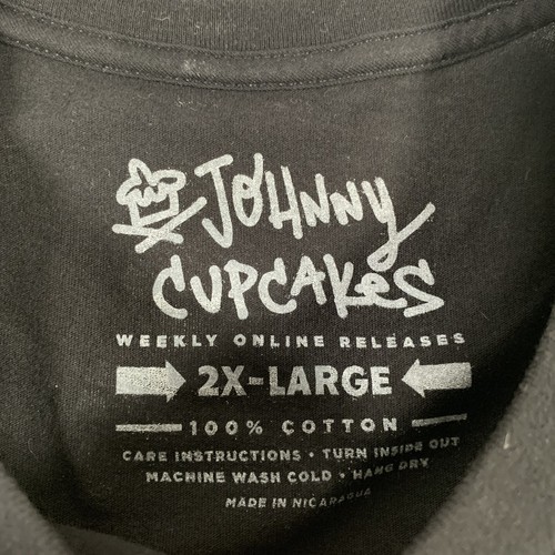 Johnny Cupcakes Herren 2XL T-Shirt Crossbones Louis LV Sprinkles Luxus - Bild 3 von 8