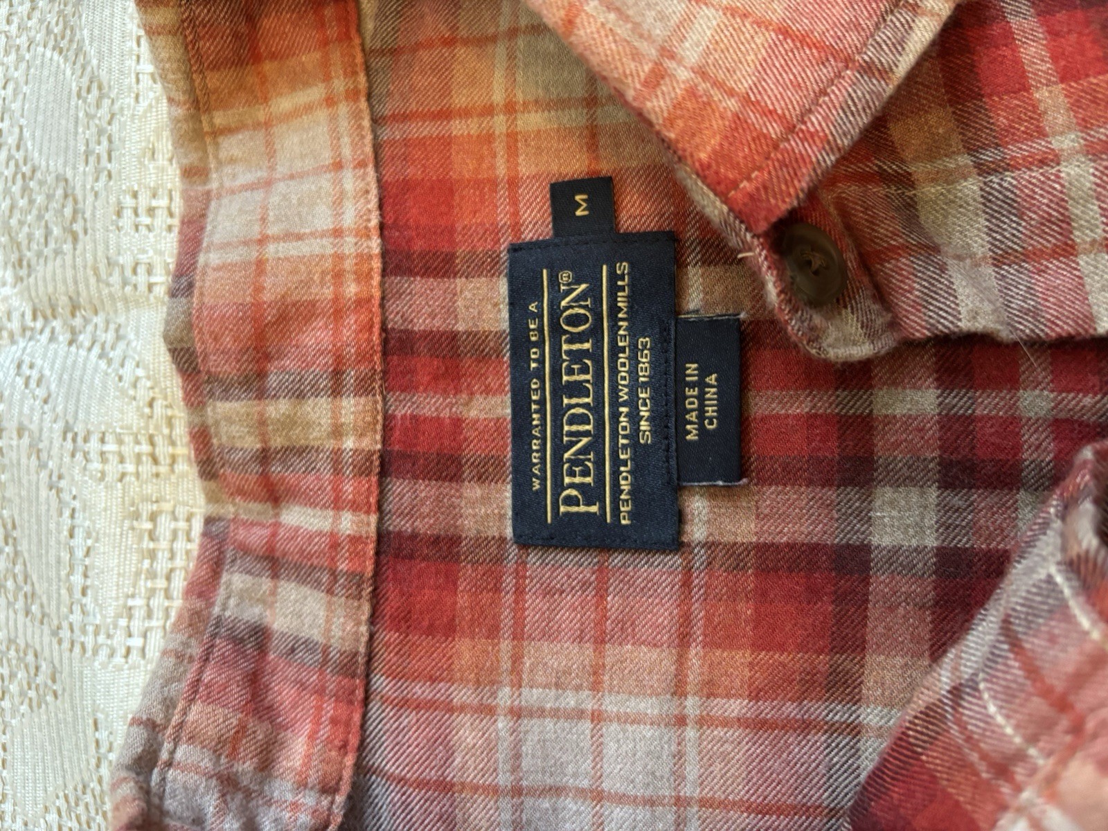 PENDLETON FLANNEL EXCELLENT CONDITION /MEDIUM/ RE… - image 2