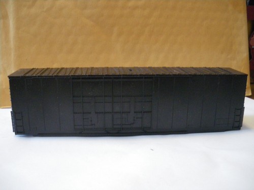 Roundhouse: 1780: Undecorated: 50’ Box car (Actual Shipping) | Zustand: New