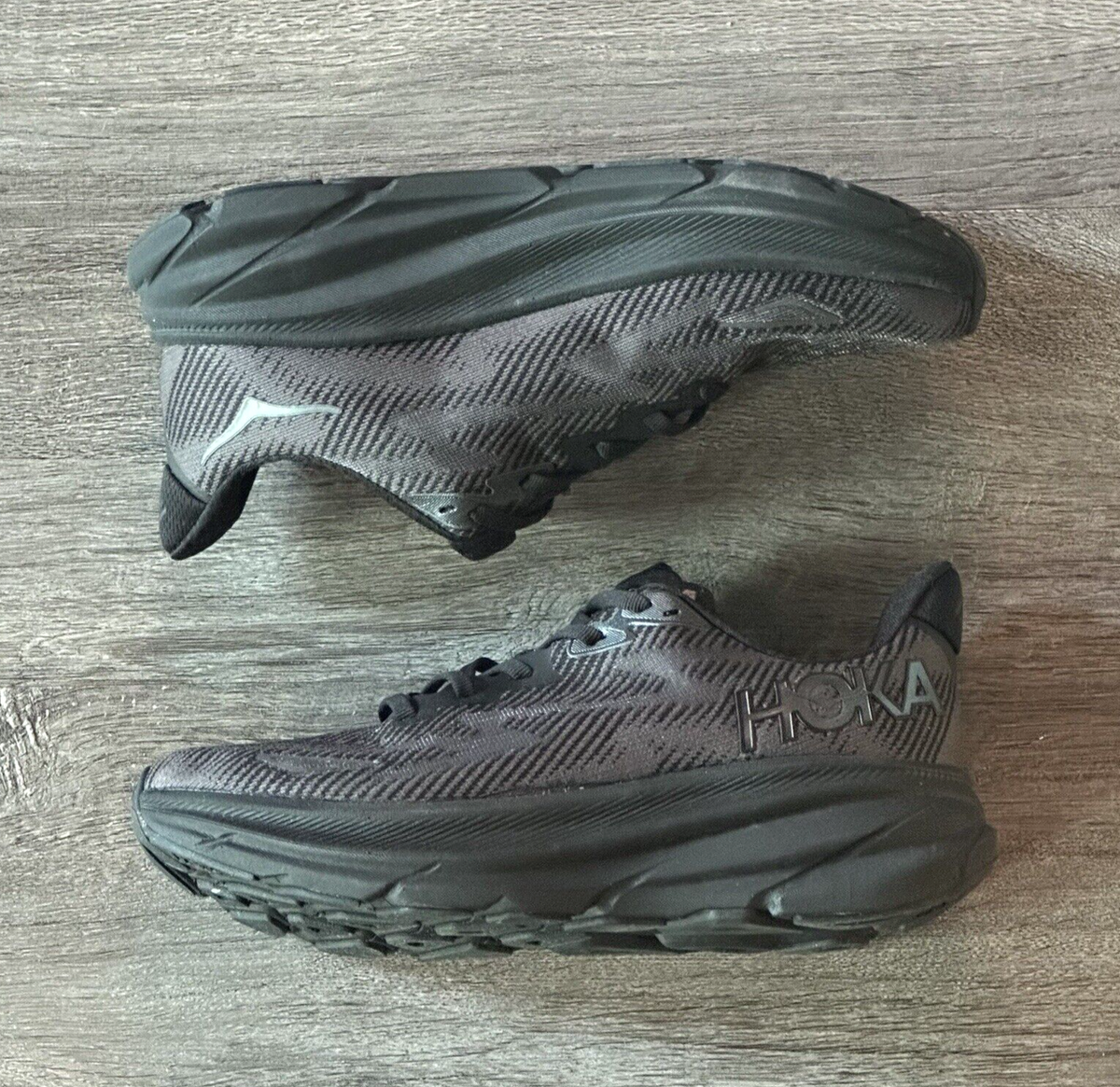 Hoka One One Clifton 9 Black Running Shoes 1127895 Mens Size  display picture 1
