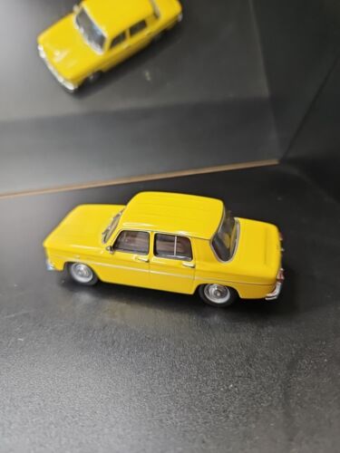 Model 1/43 RENAULT 8 1964 - Imagen 4 de 5