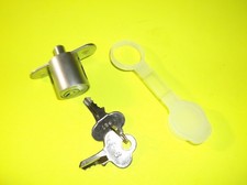 HURRICANE SHUTTER LOCK ACCORDION SHUTTER CENTER FOLD LOCK
