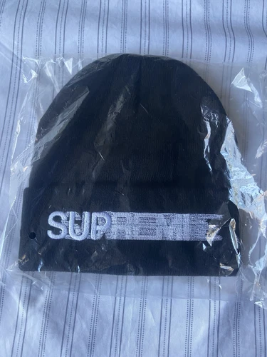 Bonnet Supreme Motion Logo SS23 noir OS