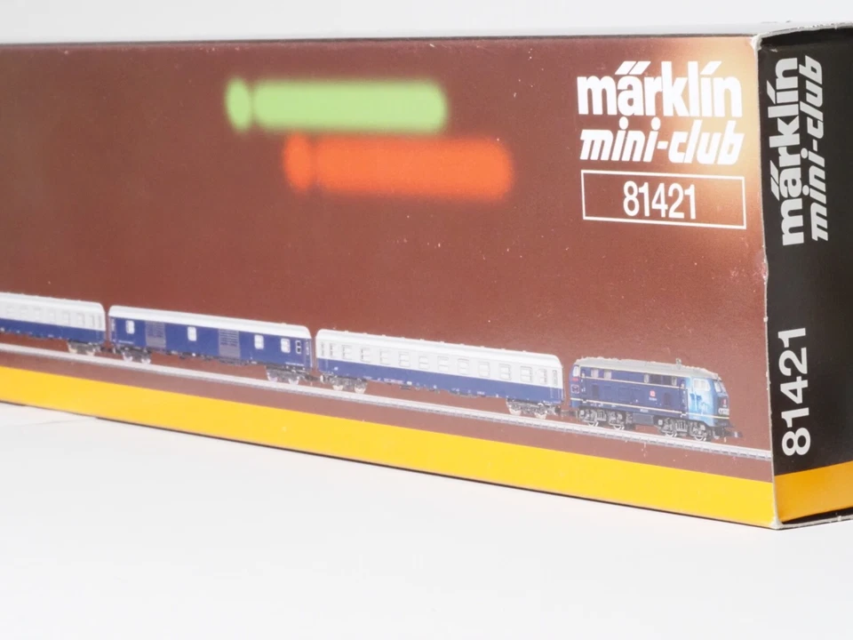 81421 Marklin Z King Ludwig II train set w/ 3 cars DB 5 Pole motor LED's new - Image 4 of 4
