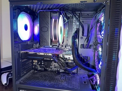 MSI MAG650 Tomahawk Ryzen 5 7600X 8GB RAM 1TB SSD RTX980