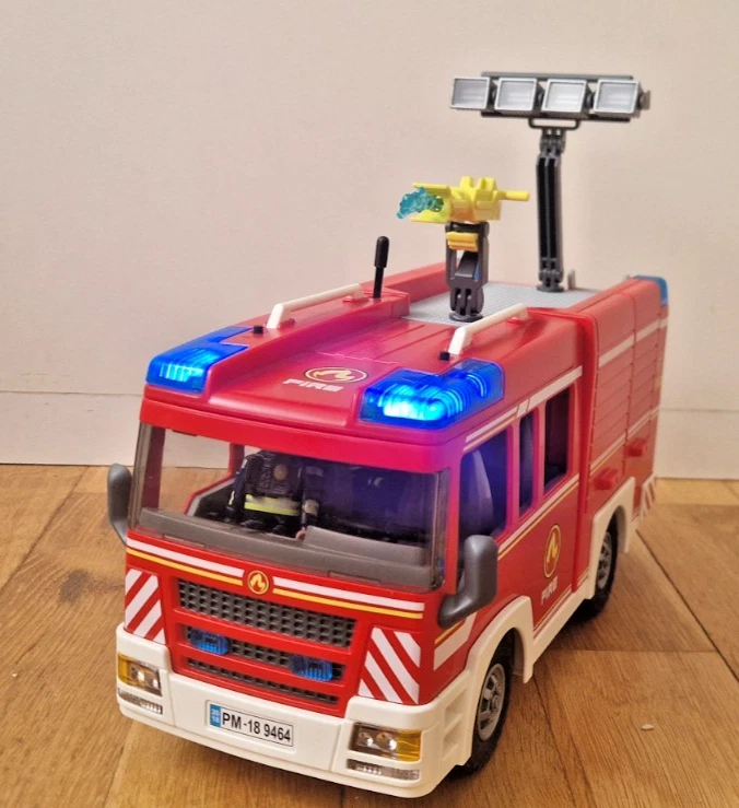 Playmobil City Action 9464 Feuerwehr-Rüstfahrzeug Ergänzungsset mit Zubehör - Bild 3 von 4