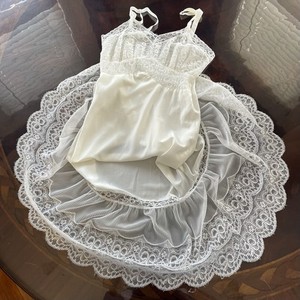 VTG Full Dress Slip CHARMODE  Lace Crystal Pleat Accordion Hem Sz 32