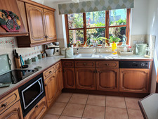 Brown Wood L-Shape Kitchen Units, Cabinets & Drawers, Sink Oven